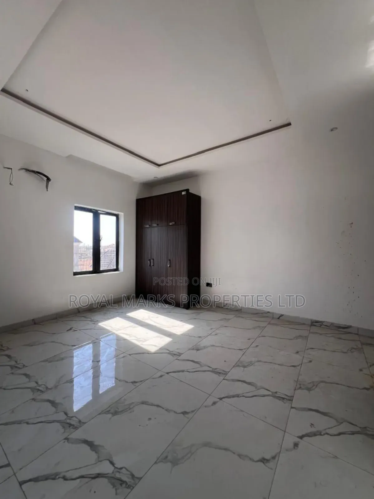 5bdrm Duplex in Lokogoma for sale