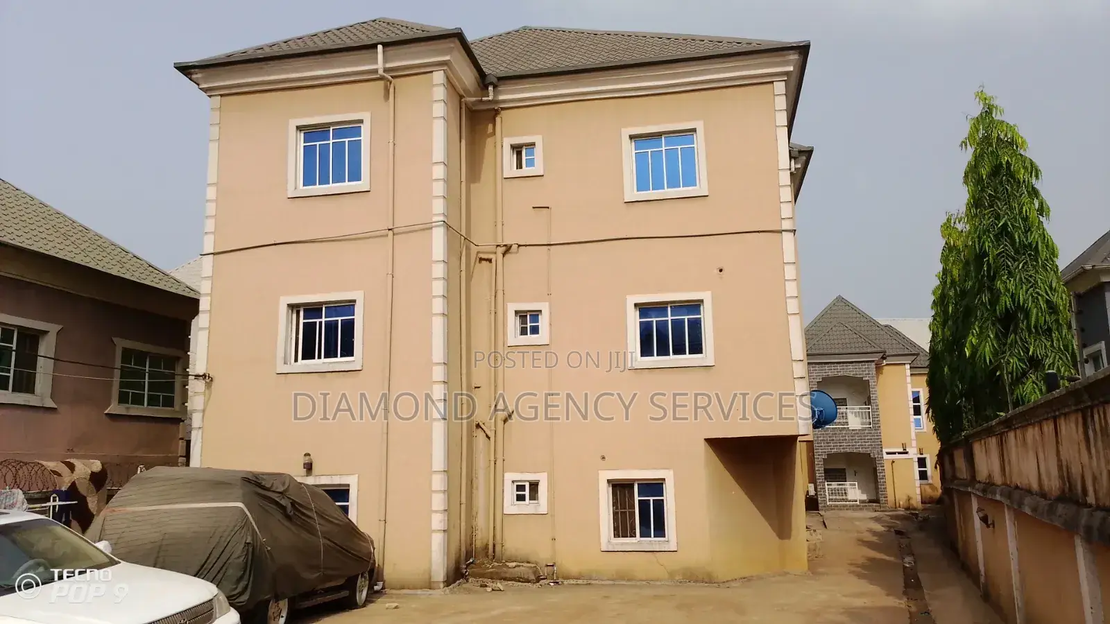 12bdrm Duplex in Rowjet, Owerri for sale