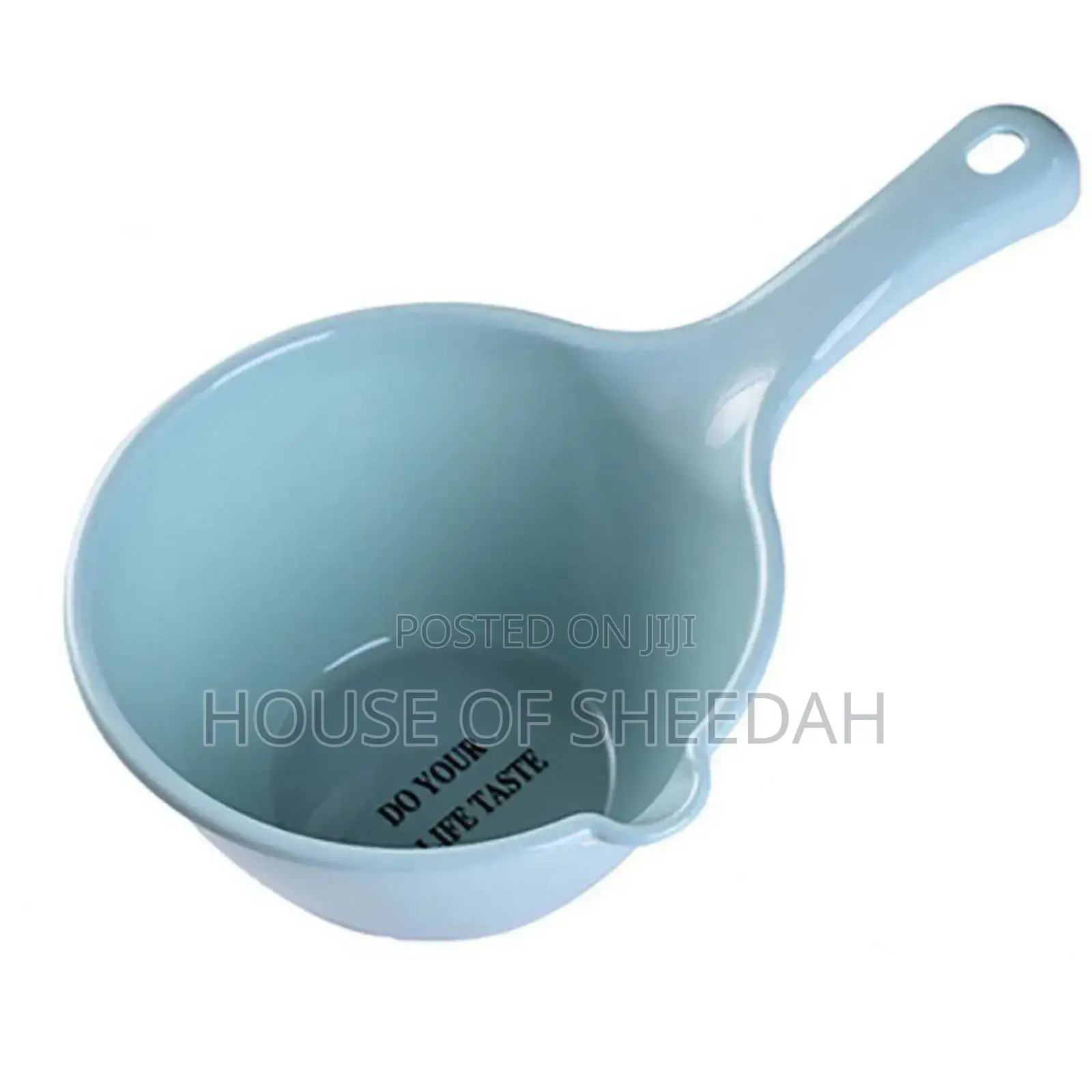 12pcs Plastic Water Scoop /Laddler