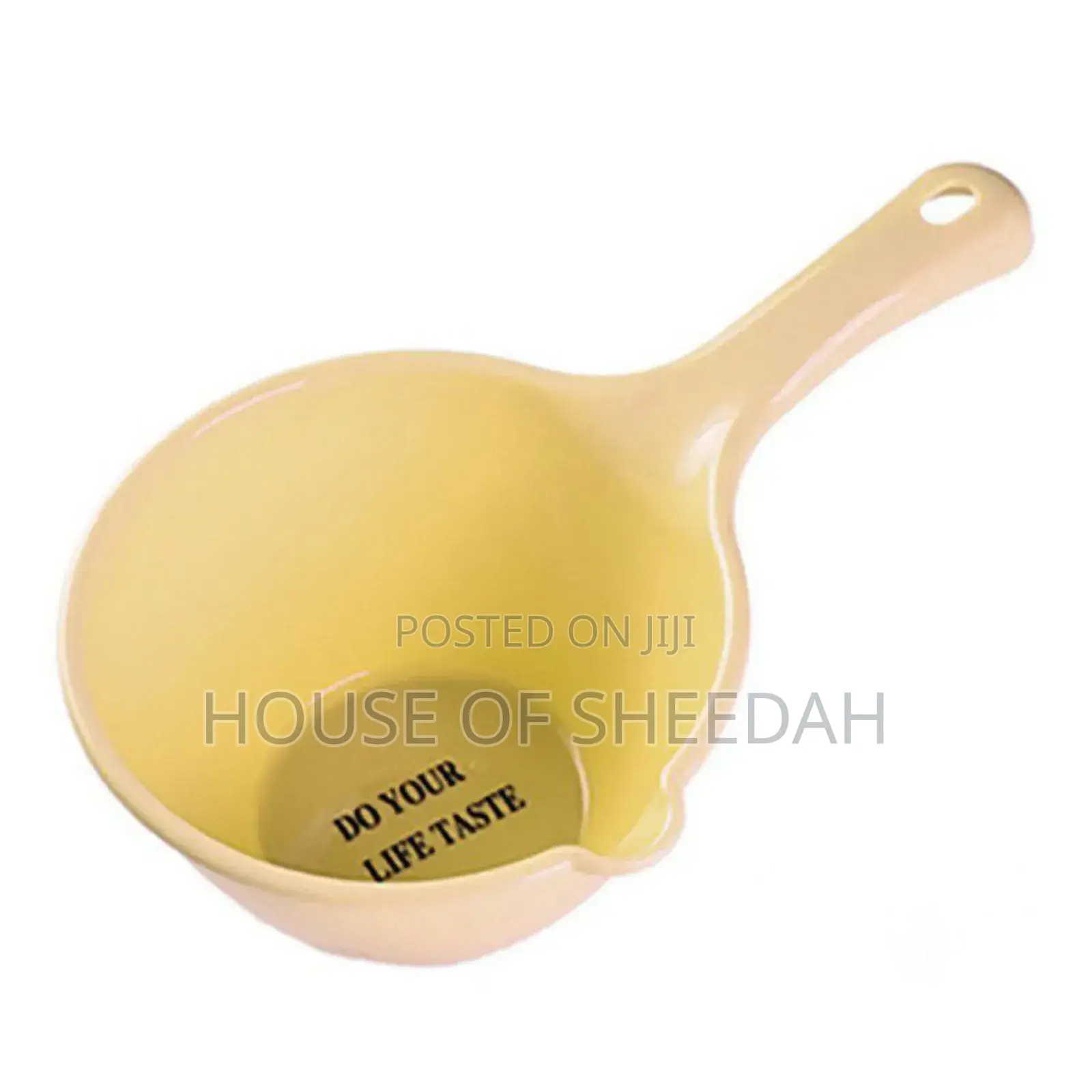 12pcs Plastic Water Scoop /Laddler