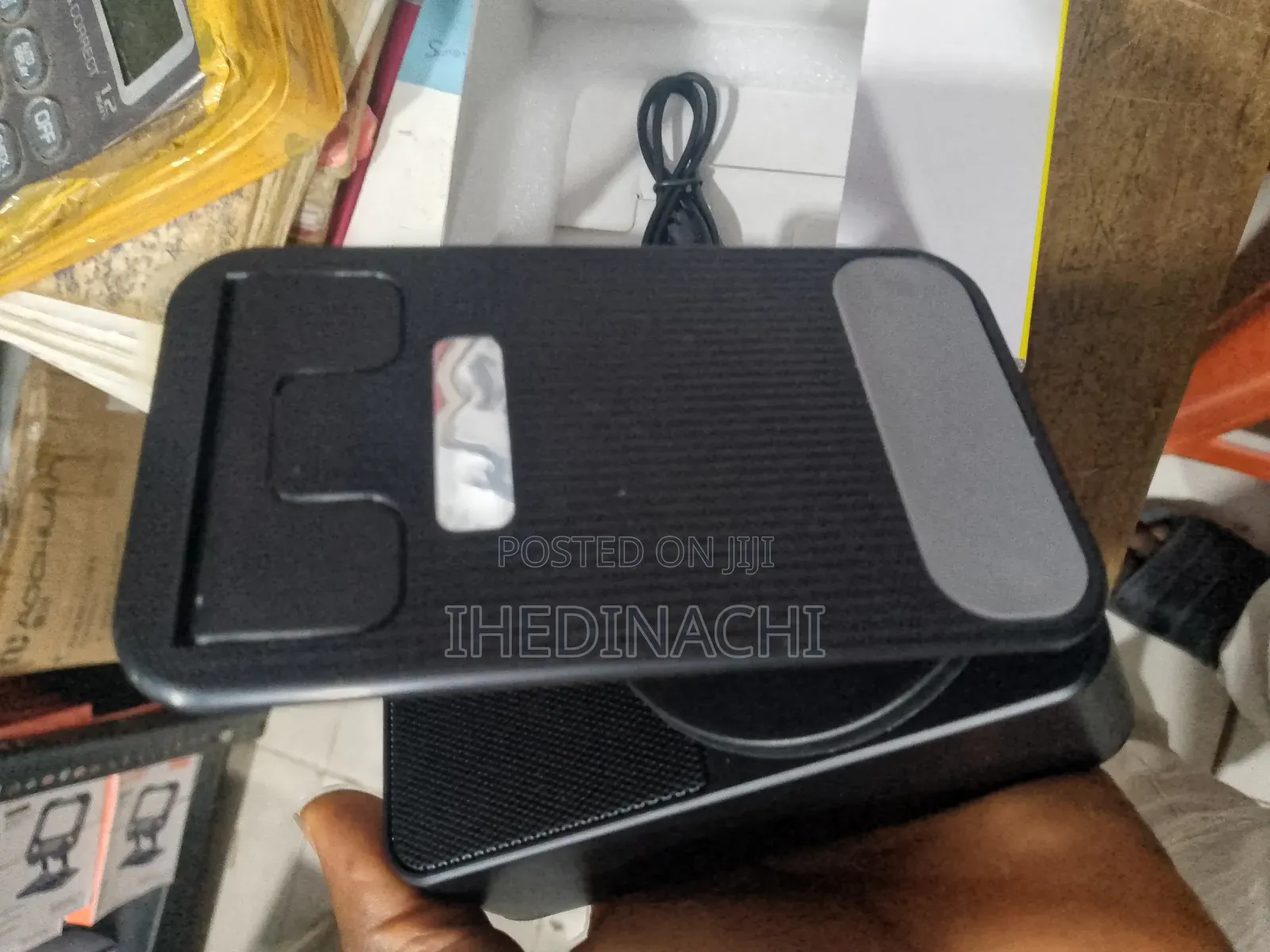 Speaker With Phone Holder and in-Build Power Bank