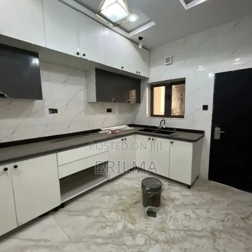 2bdrm Block of Flats in Life Camp for sale