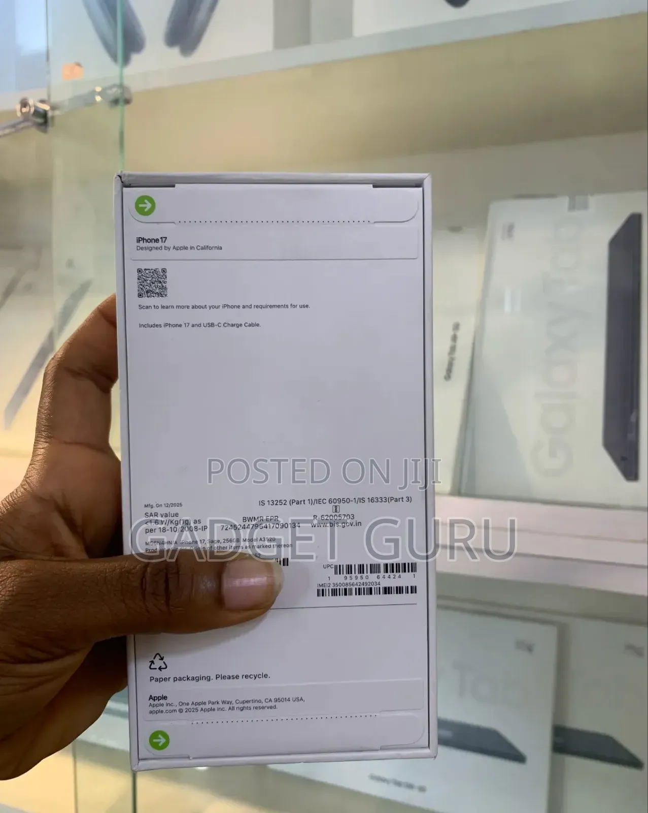 New Apple iPhone 17 256 GB Green