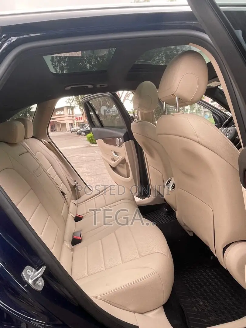 Mercedes-Benz GLC-Class 2017 Blue