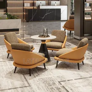 4 Heritage Lounge Set With Center Table