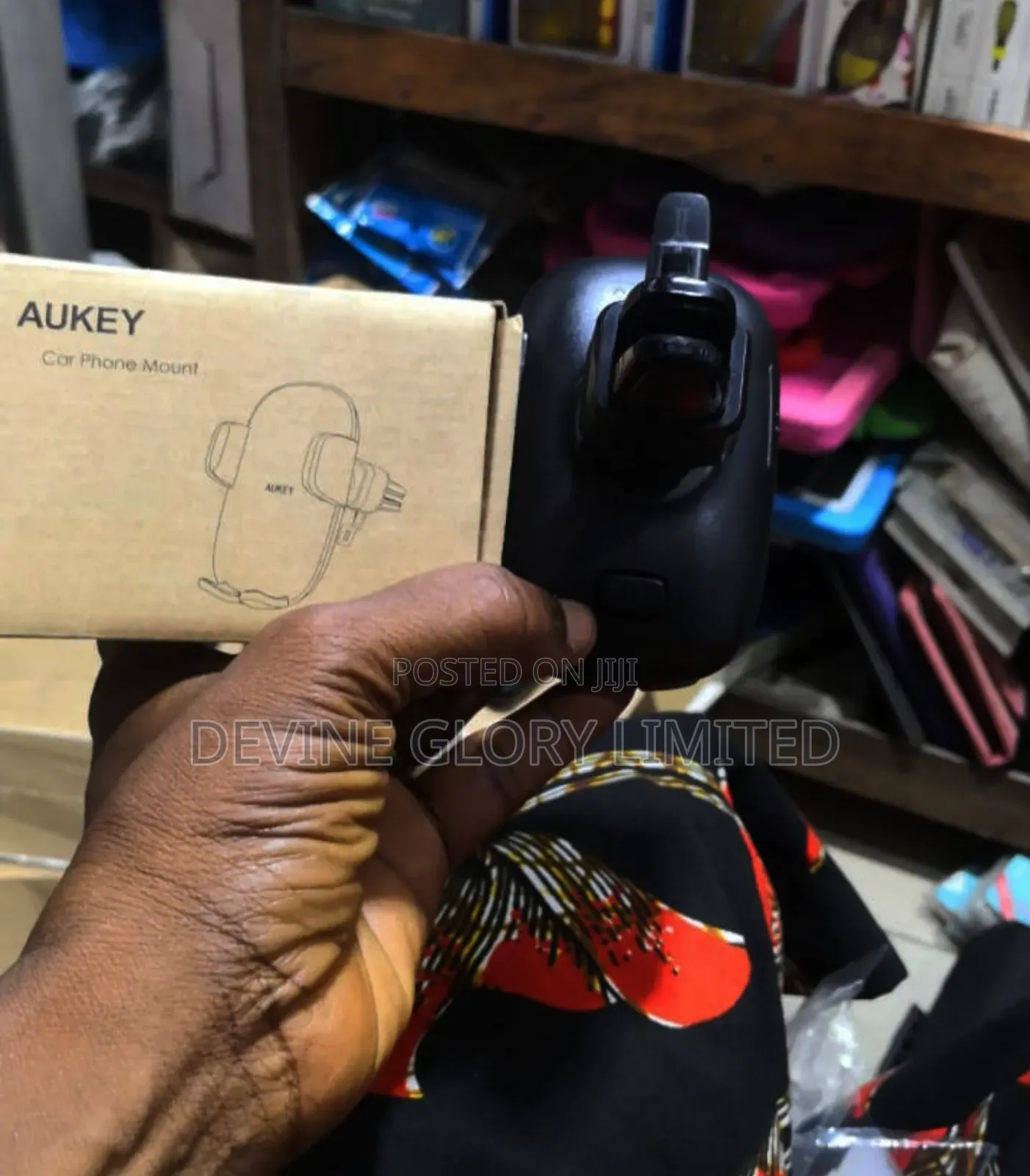 Aukey Hd-c48 Air Vent Car Phone Holder – 360° Adjustable Mount
