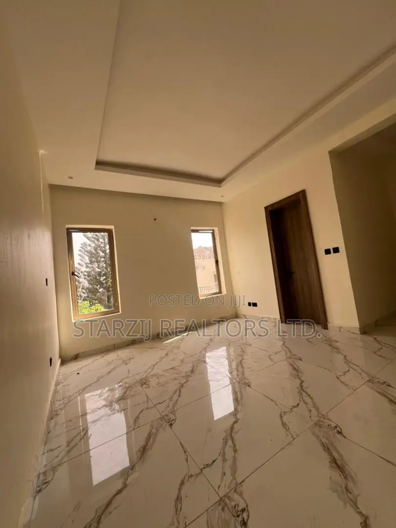 5bdrm Townhouse/Terrace in Maitama for sale
