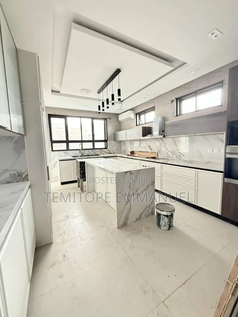 Furnished 5bdrm Duplex in Banana Island Ikoyi for sale