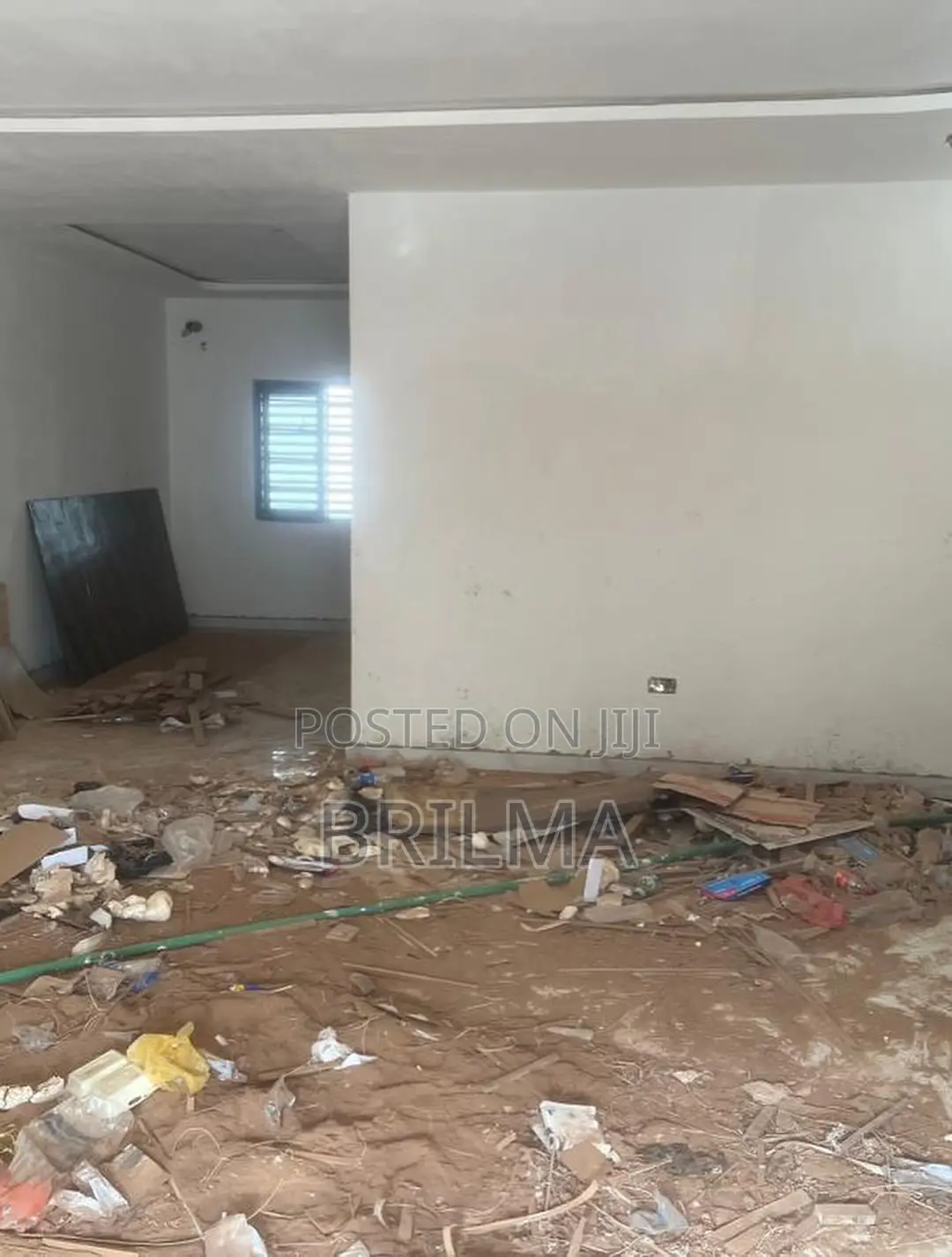 3bdrm Block of Flats in Durumi for sale