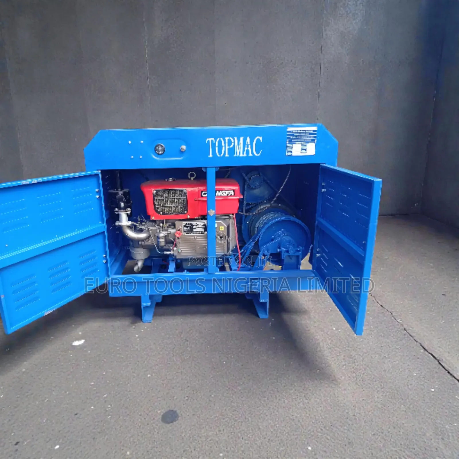 Concrete Mixer With Hoist