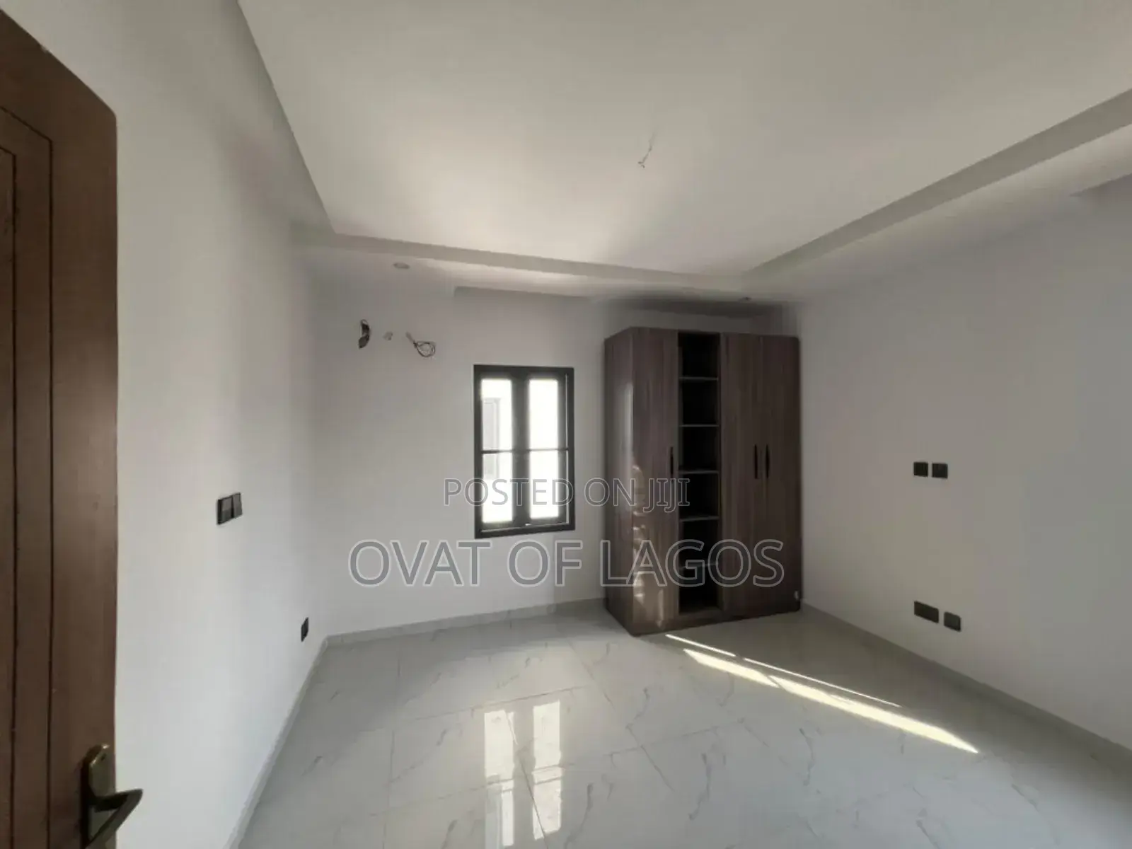3bdrm Apartment in Ikate, Ilasan for sale