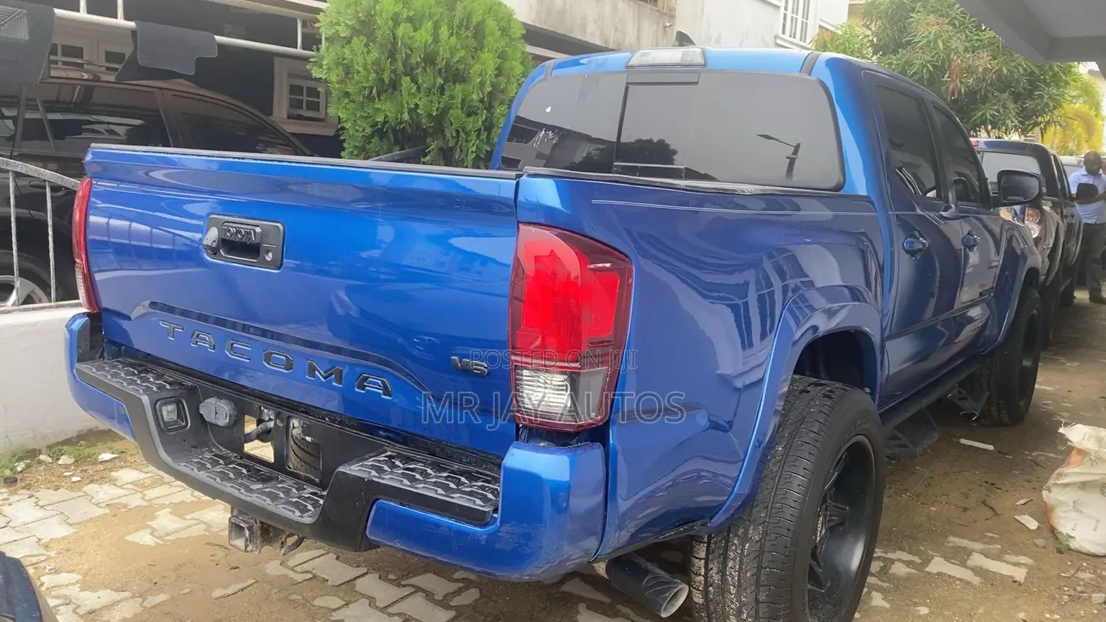 Toyota Tacoma 2018 Blue