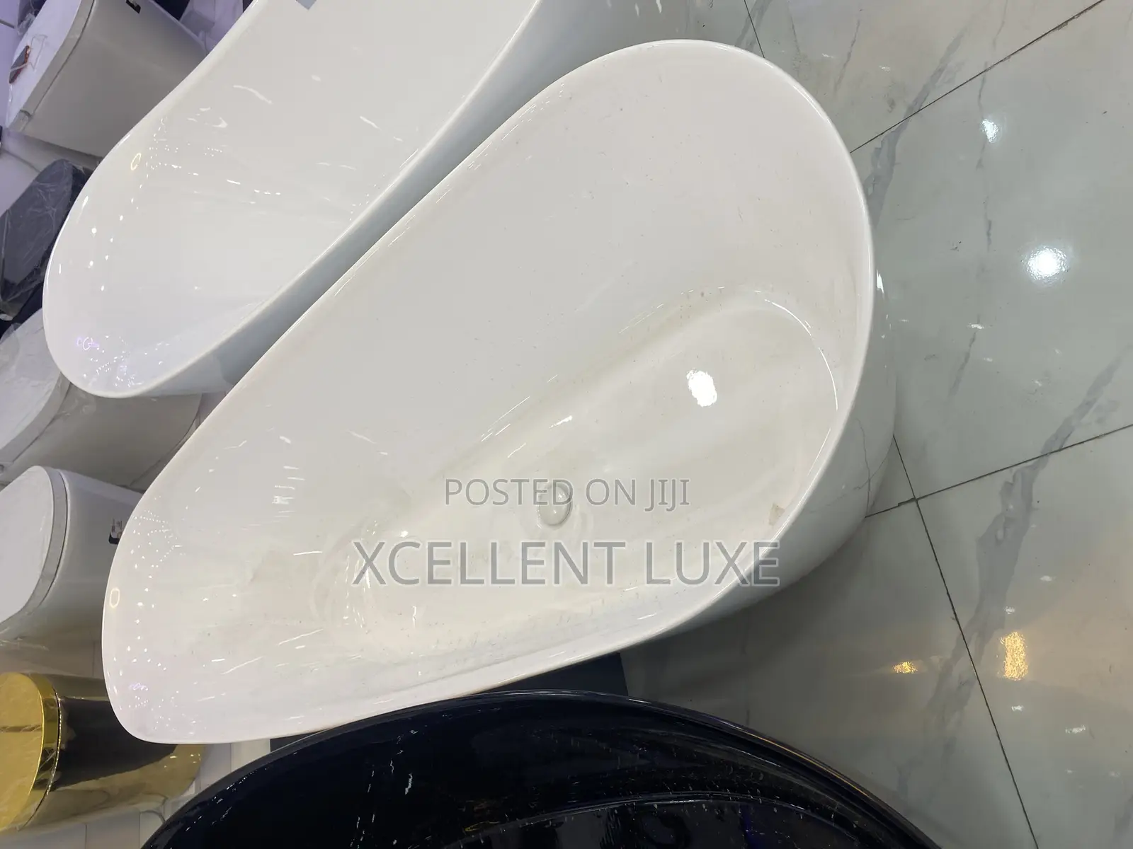 Luxury Acrylic Free Standing Bathtub White