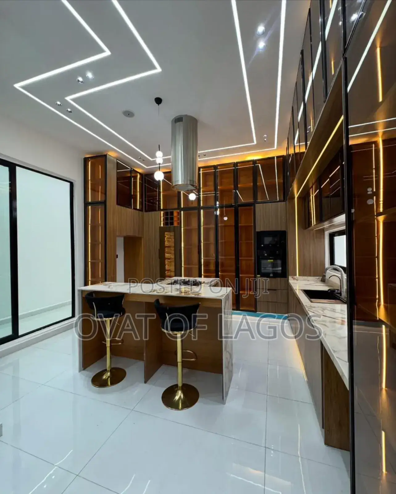 5bdrm Duplex in Ikota Lekki for sale