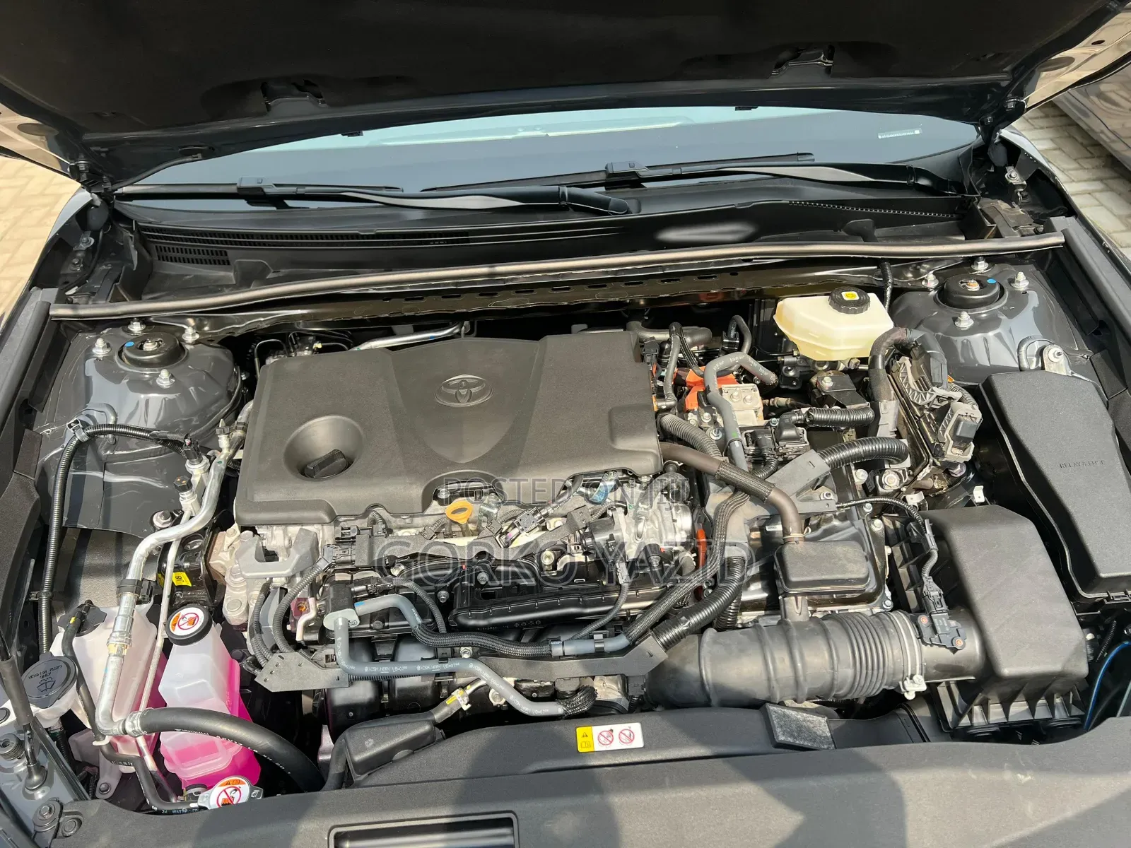 Toyota Camry SE 2025 Gray