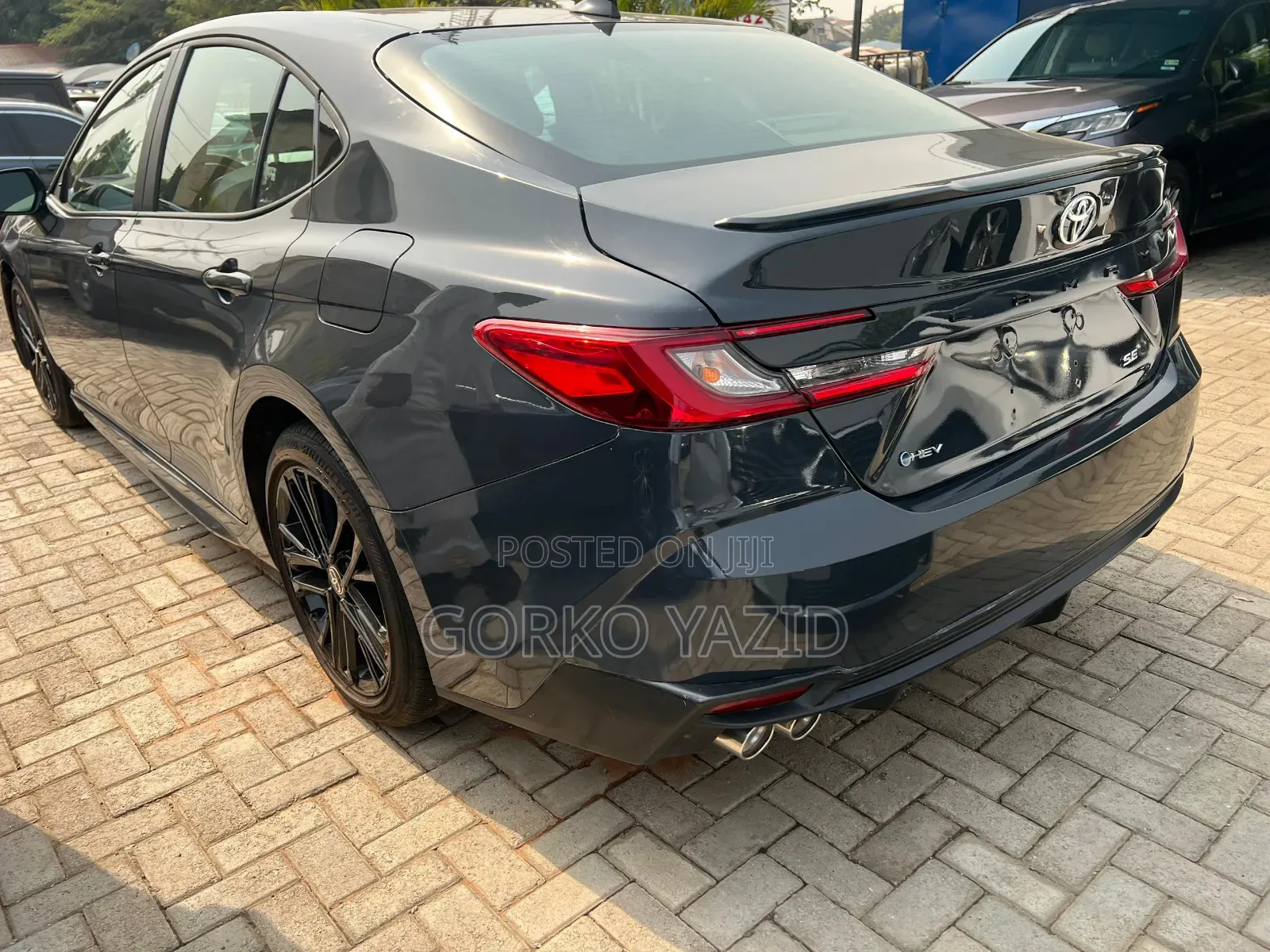 Toyota Camry SE 2025 Gray