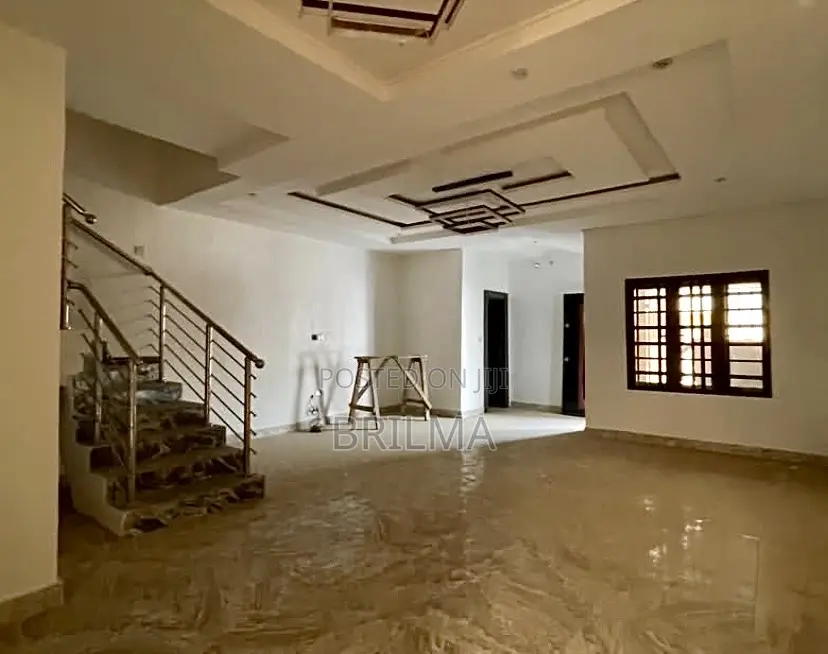 4bdrm Duplex in Life Camp for sale