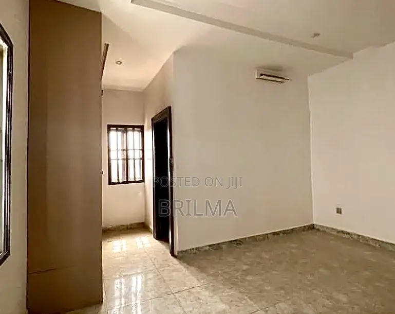 4bdrm Duplex in Life Camp for sale