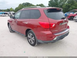 Nissan Pathfinder SV 4dr 4x4 (3.5L 6cyl) 2017 Red