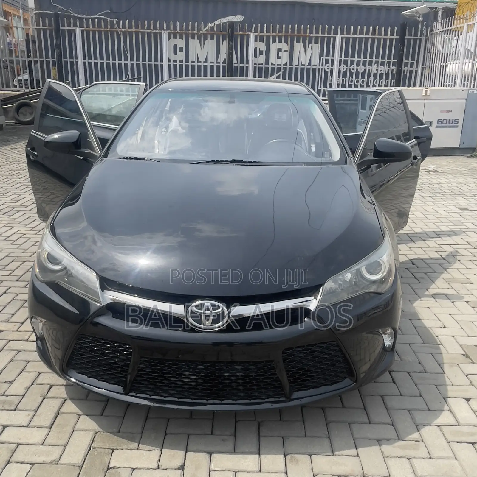 Toyota Camry 2016 Black