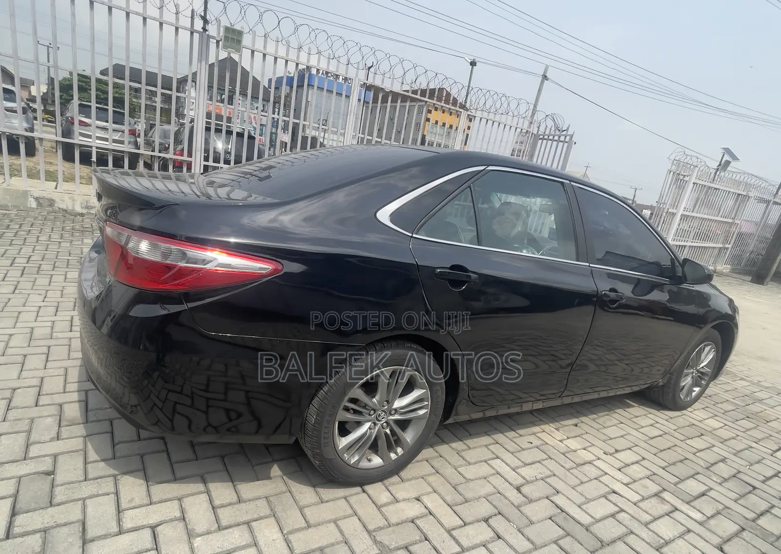 Toyota Camry 2016 Black