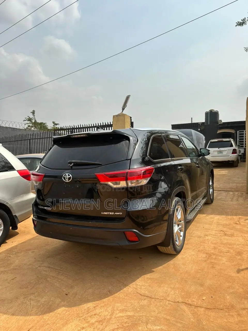 Toyota Highlander Limited 4dr SUV AWD (3.5L 6cyl 6A) 2015 Black