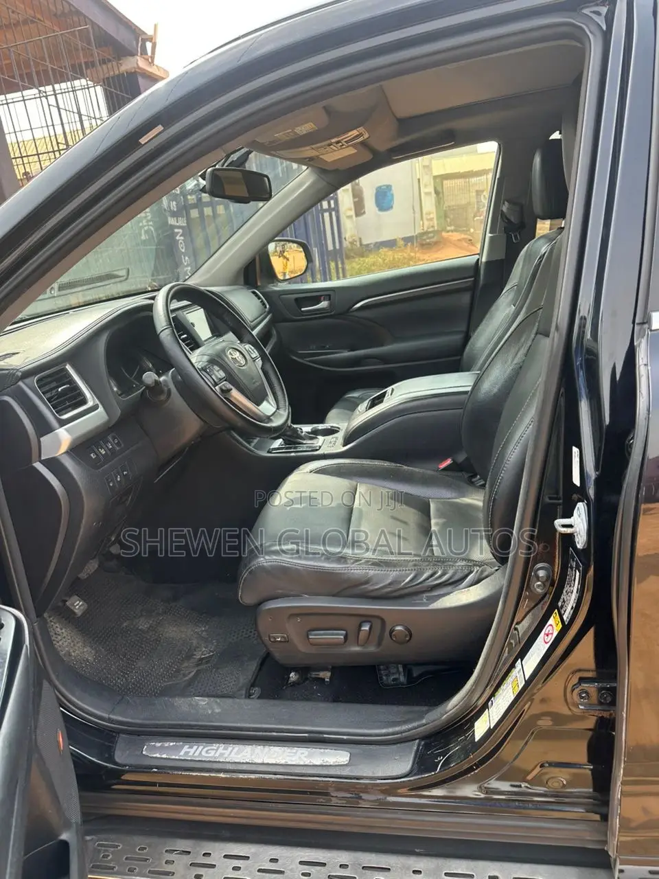 Toyota Highlander Limited 4dr SUV AWD (3.5L 6cyl 6A) 2015 Black
