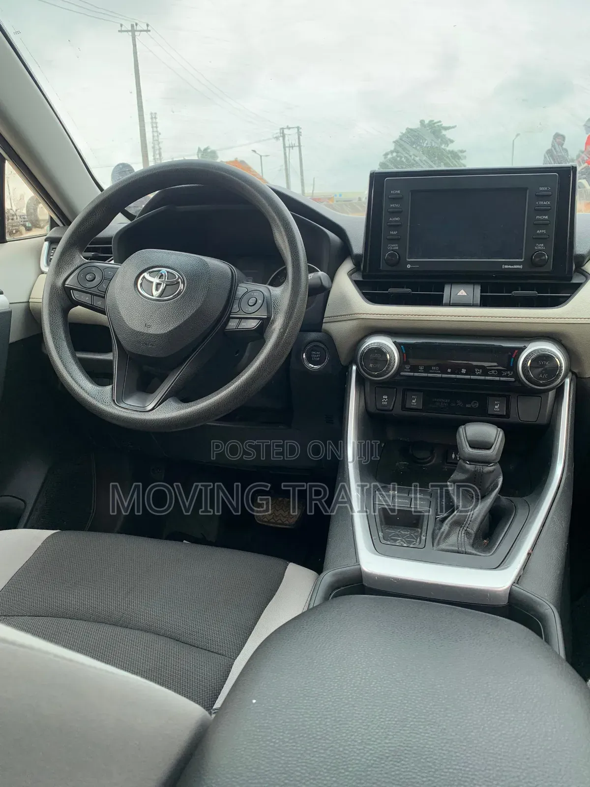Toyota RAV4 2019 White