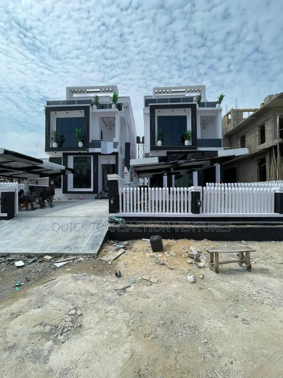 5bdrm Duplex in Megamound Estate, Ikota for sale