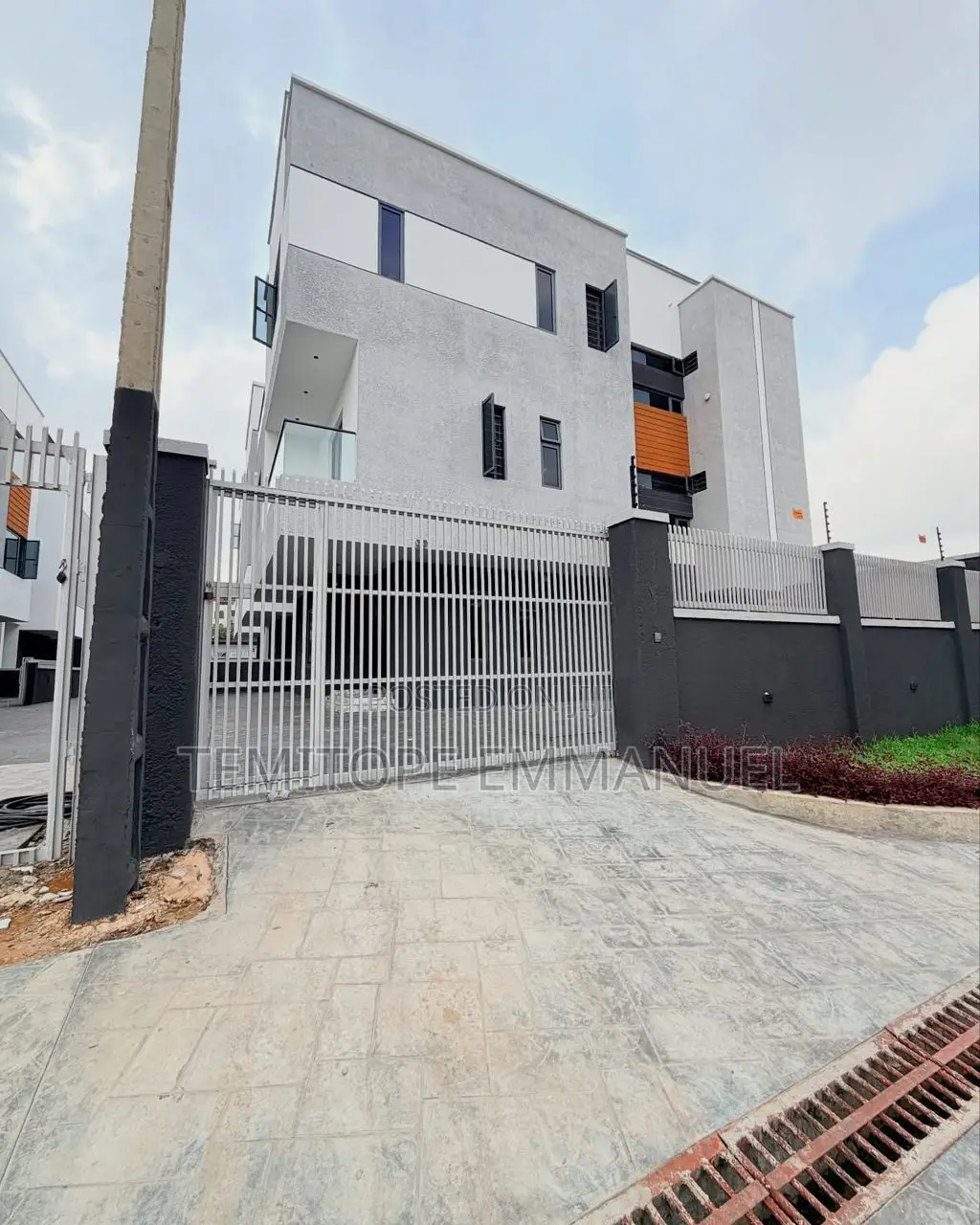 Furnished 4bdrm Duplex in Adeniyi Jones for sale