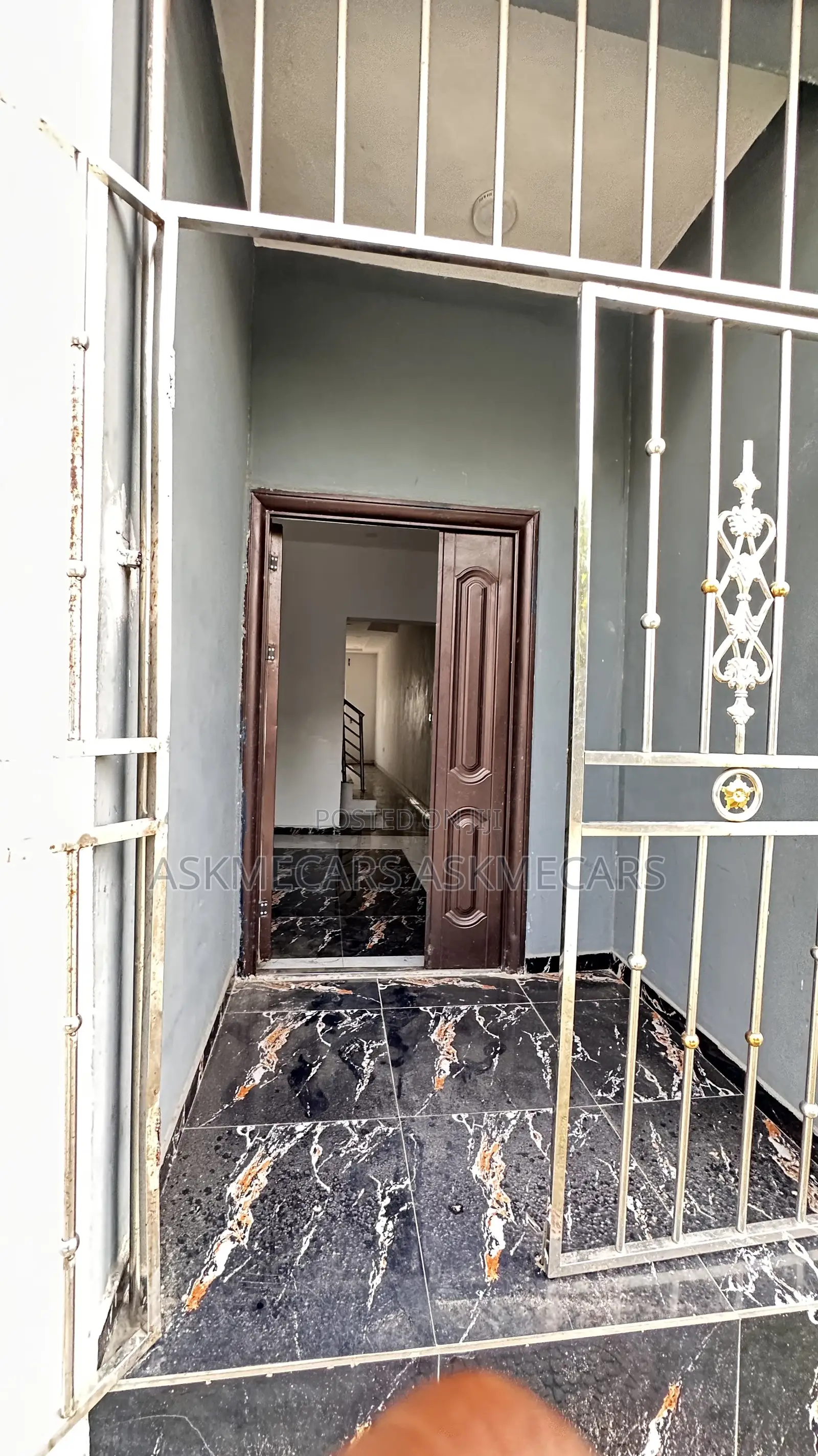 4bdrm Maisonette in Gra, Abijo for rent