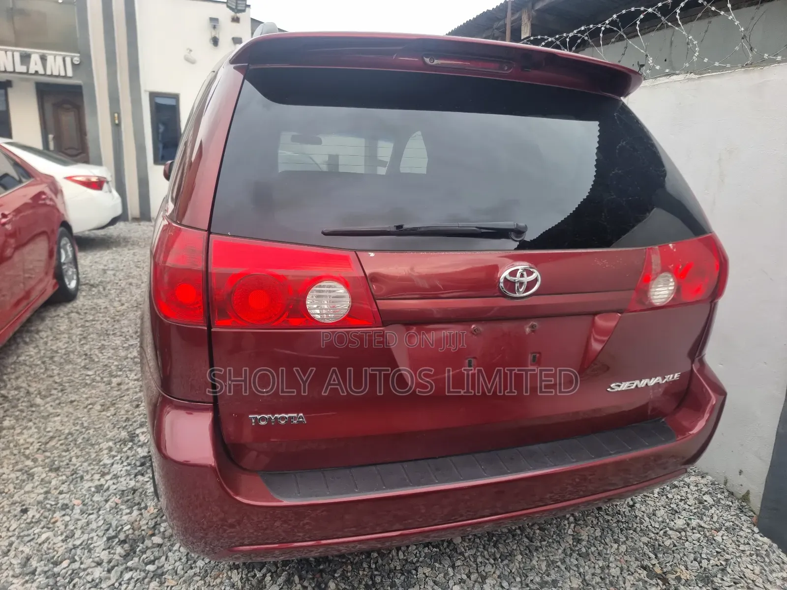 Toyota Sienna XLE FWD 2006 Red