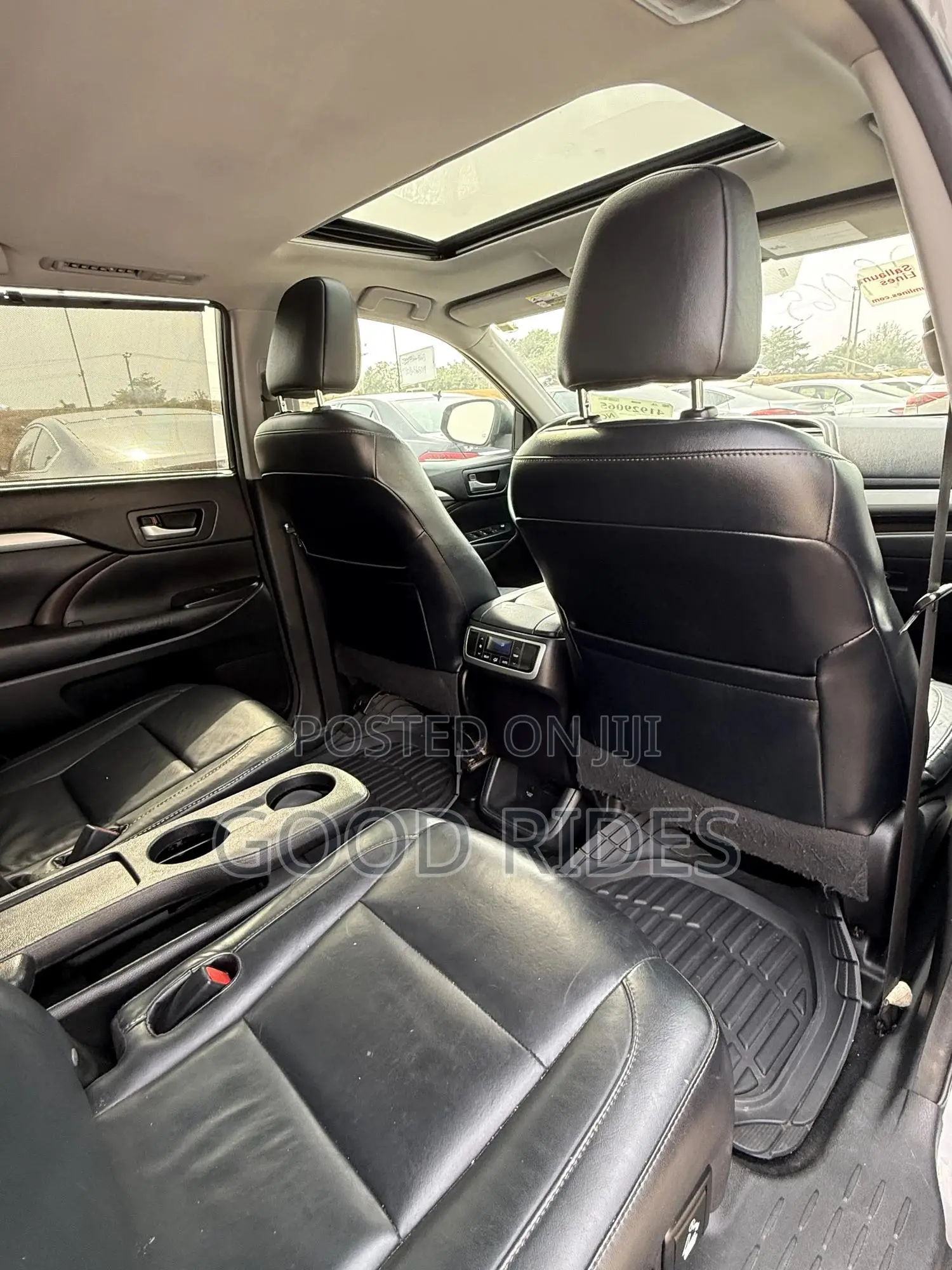 Toyota Highlander XLE 4x4 V6 (3.5L 6cyl 8A) 2017 Gray