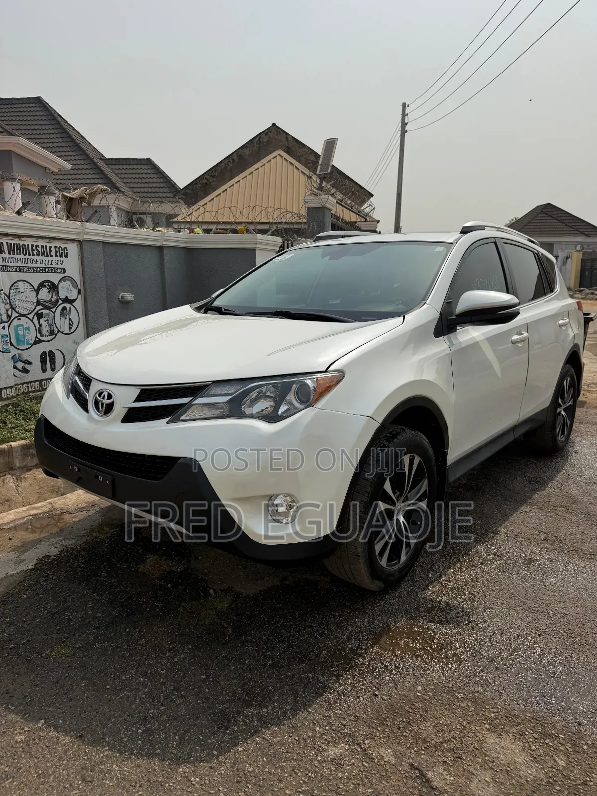 Toyota RAV4 Limited 4dr SUV (2.5L 4cyl 6A) 2015 White