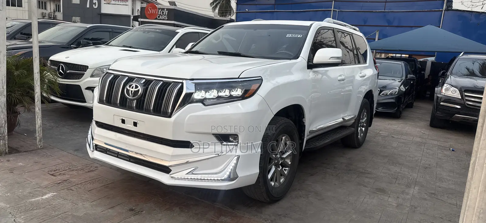 Toyota Land Cruiser Prado 2011 White