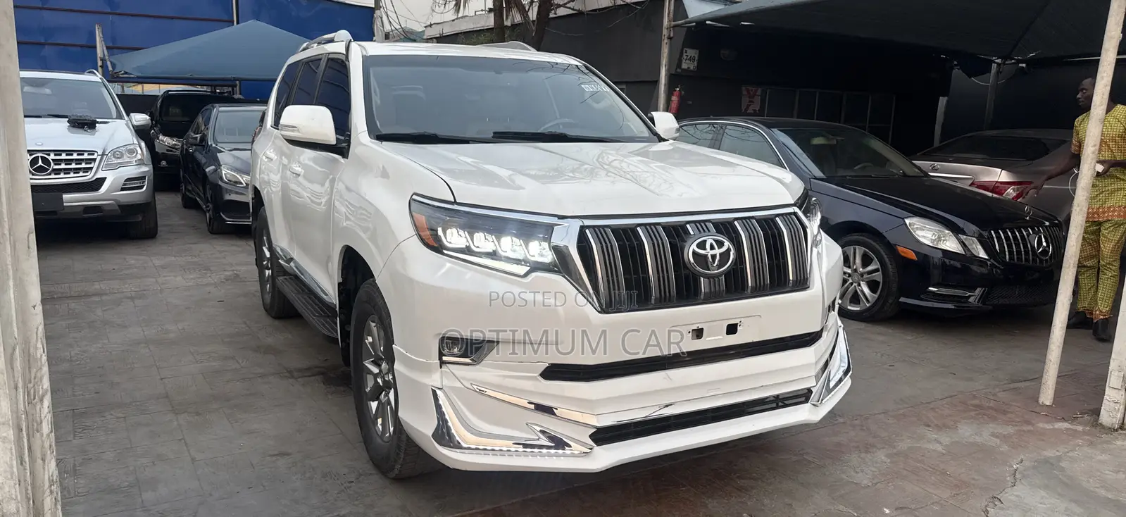 Toyota Land Cruiser Prado 2011 White