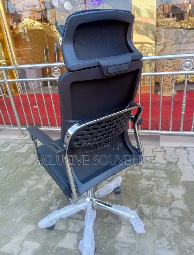 High-back Ergonomic Swivel Chair With Headrest & Adjustable Armrests