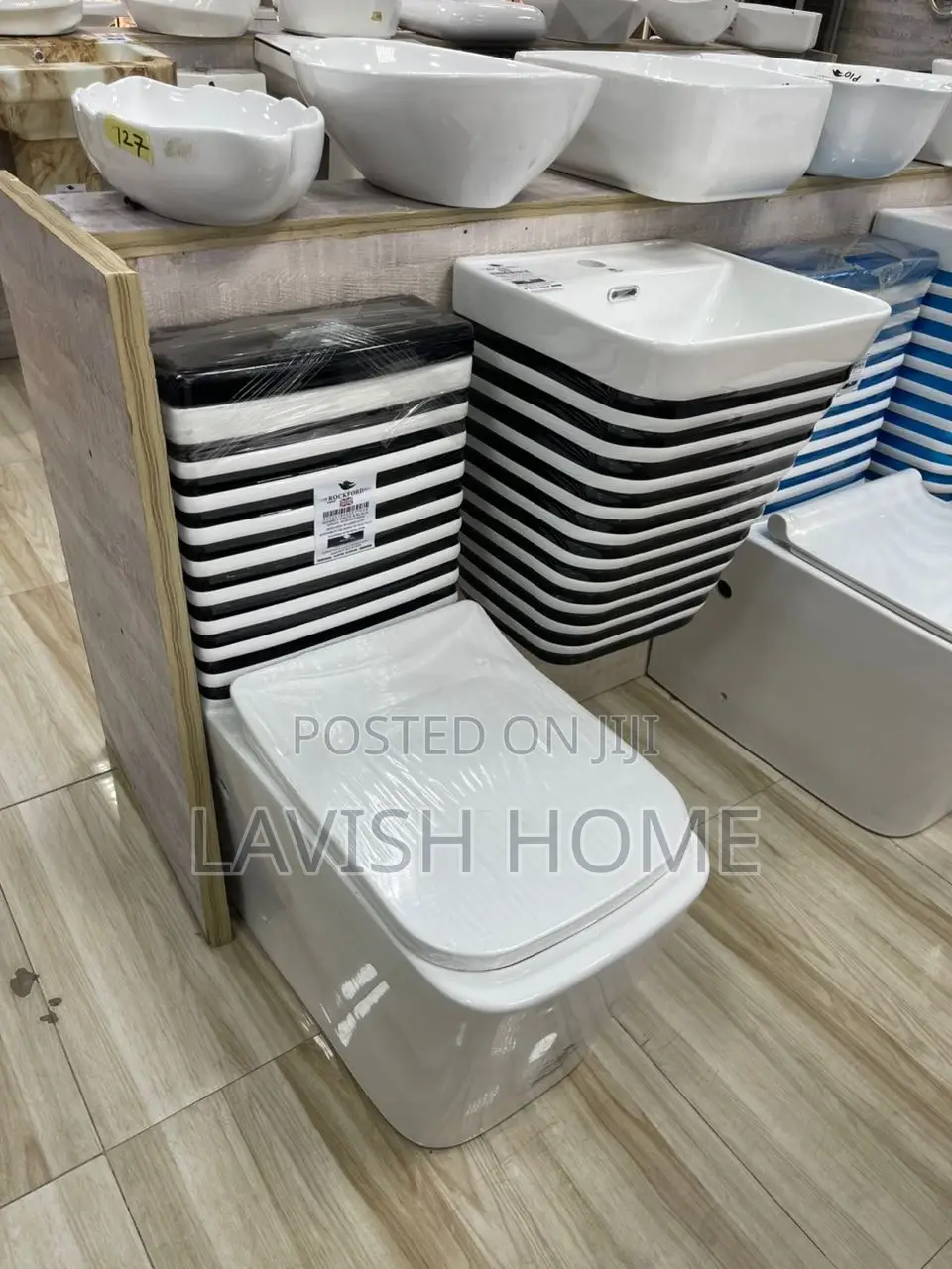 Luxury Water Closet With Suspended Basin