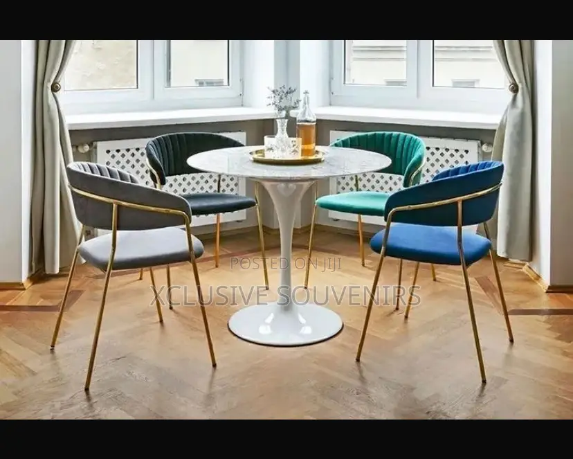 4 Seater Ergonomic Dining Set With High-back Dining Chairs