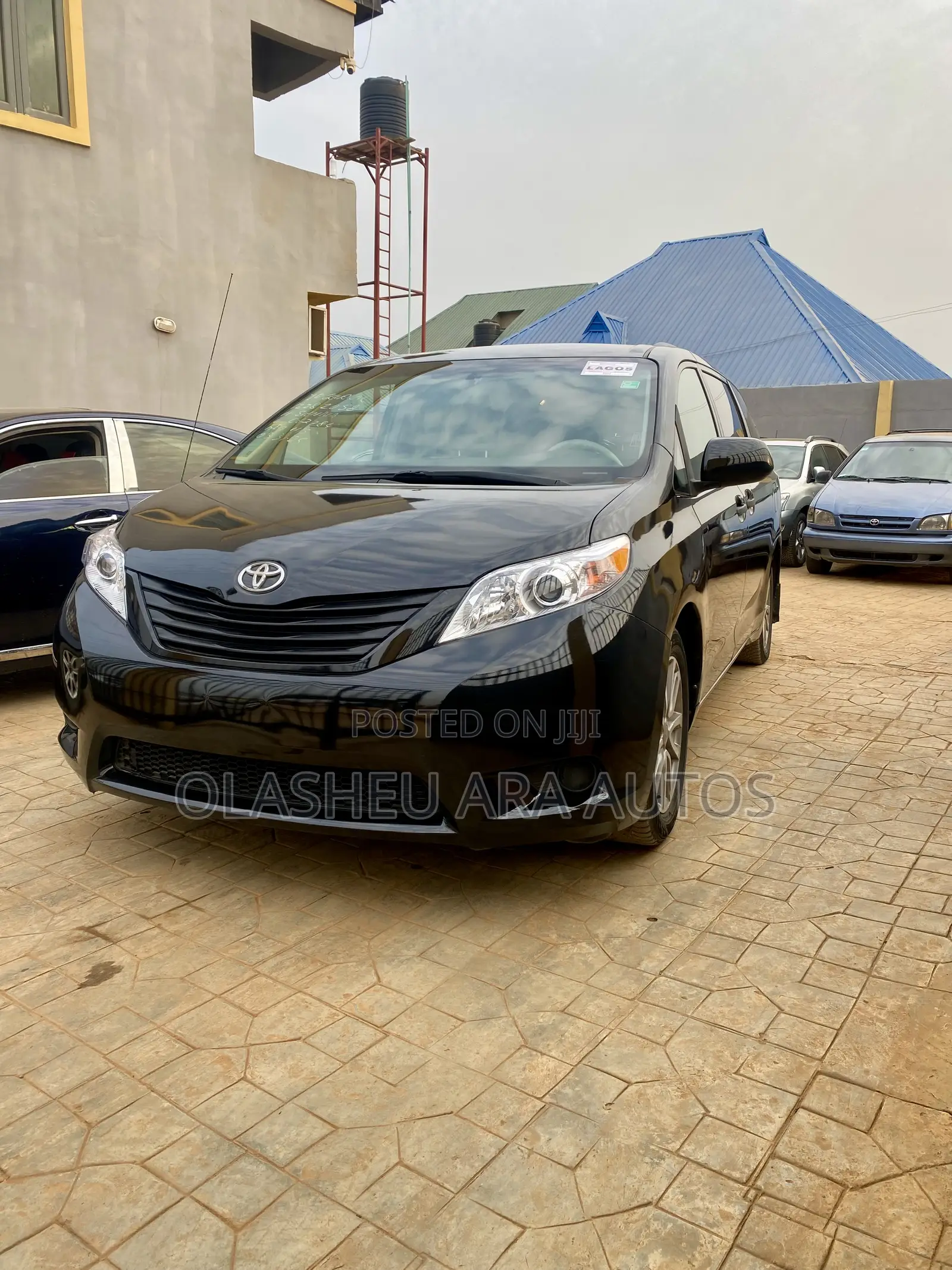 Toyota Sienna 7 Passenger 2011 Black