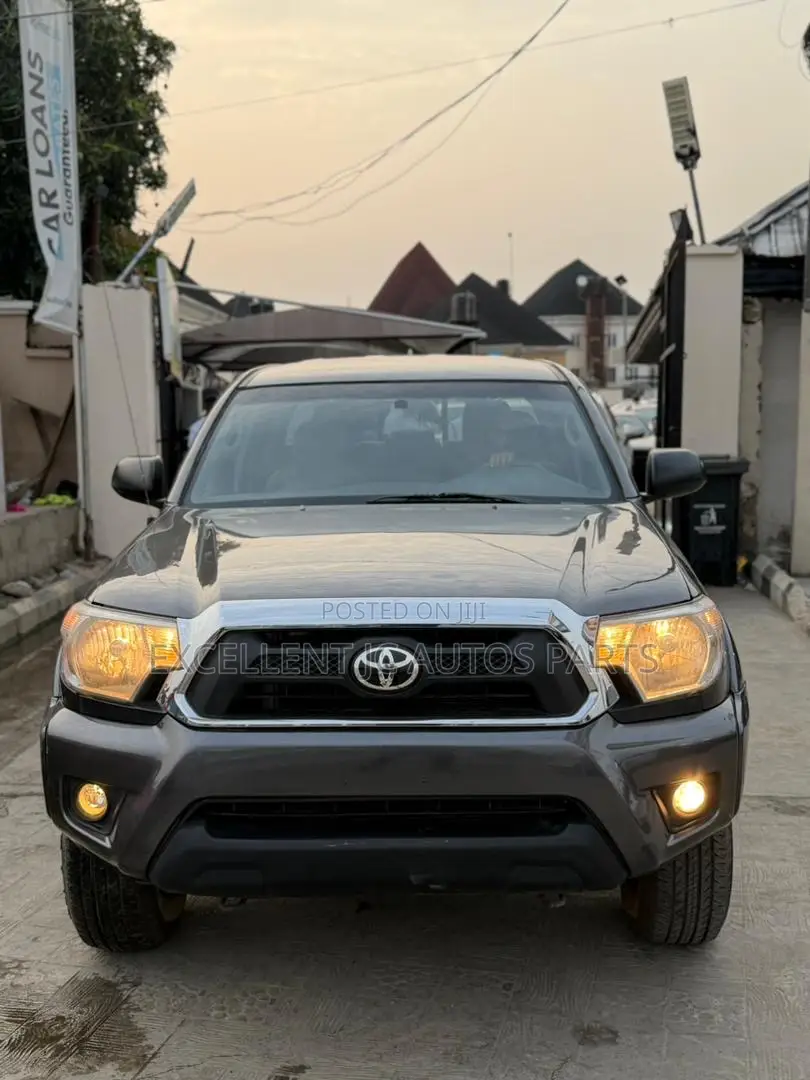Toyota Tacoma Double Cab V6 Automatic 2012 Brown