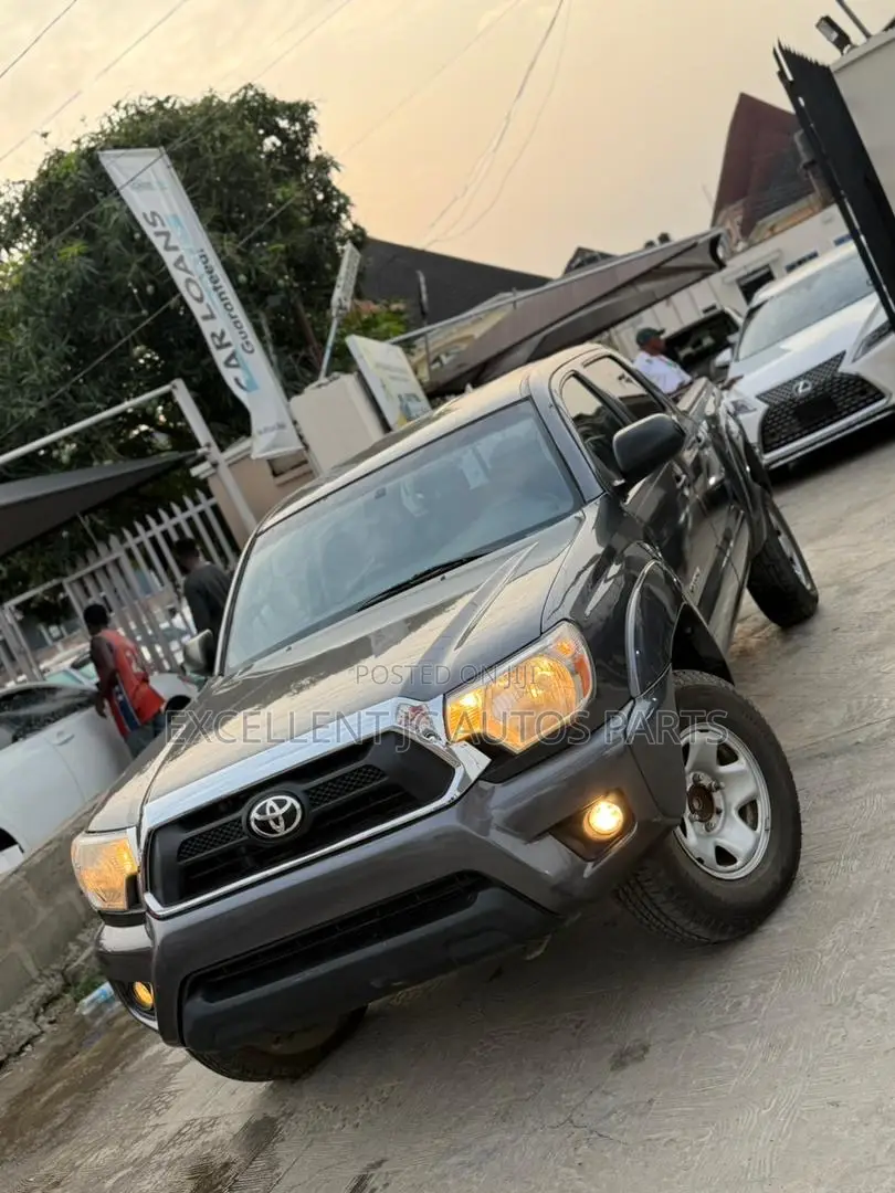 Toyota Tacoma Double Cab V6 Automatic 2012 Brown