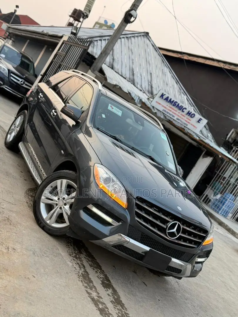 Mercedes-Benz M Class ML 350 4Matic 2012 Gray