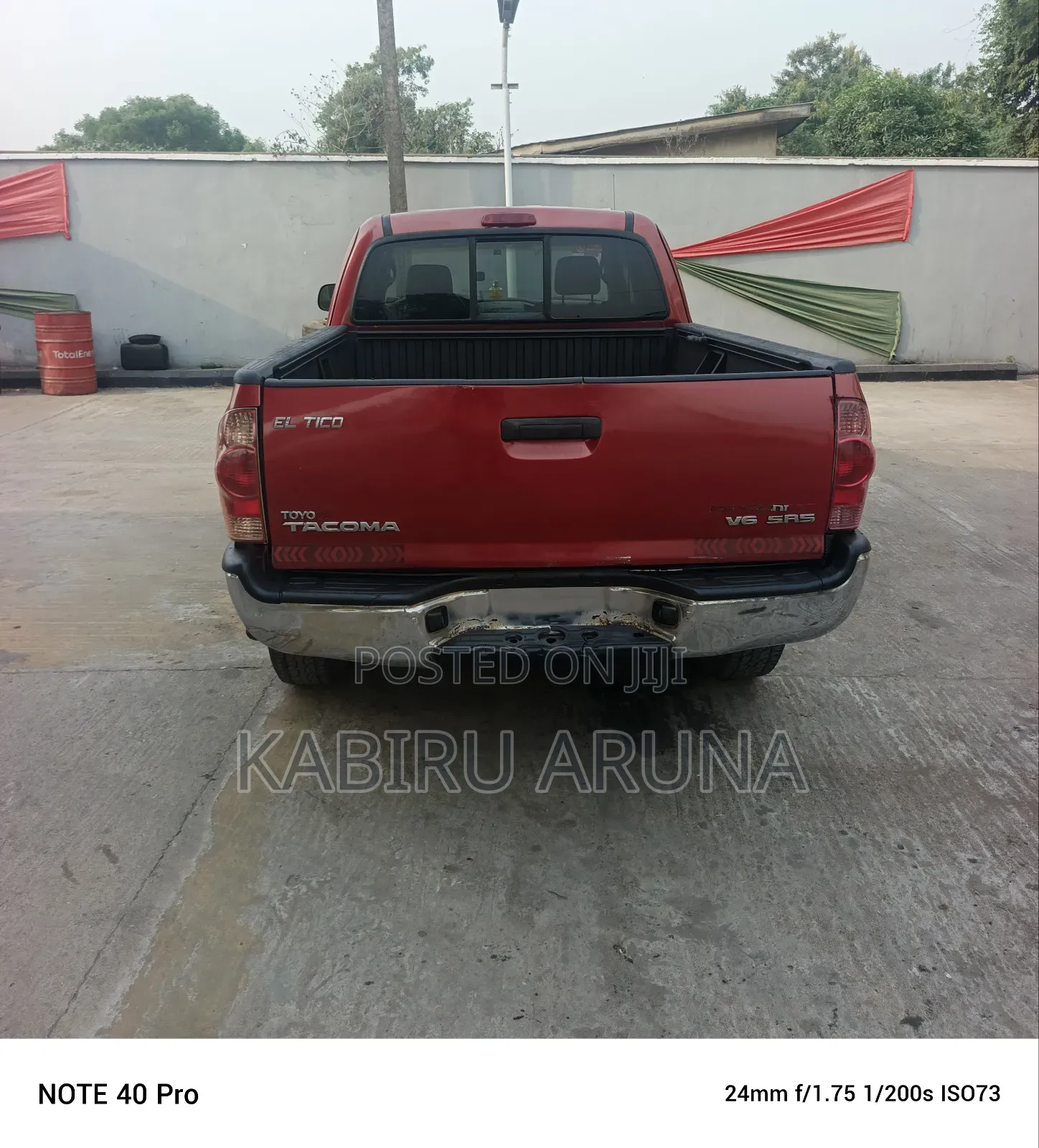 Toyota Tacoma 2005 Red