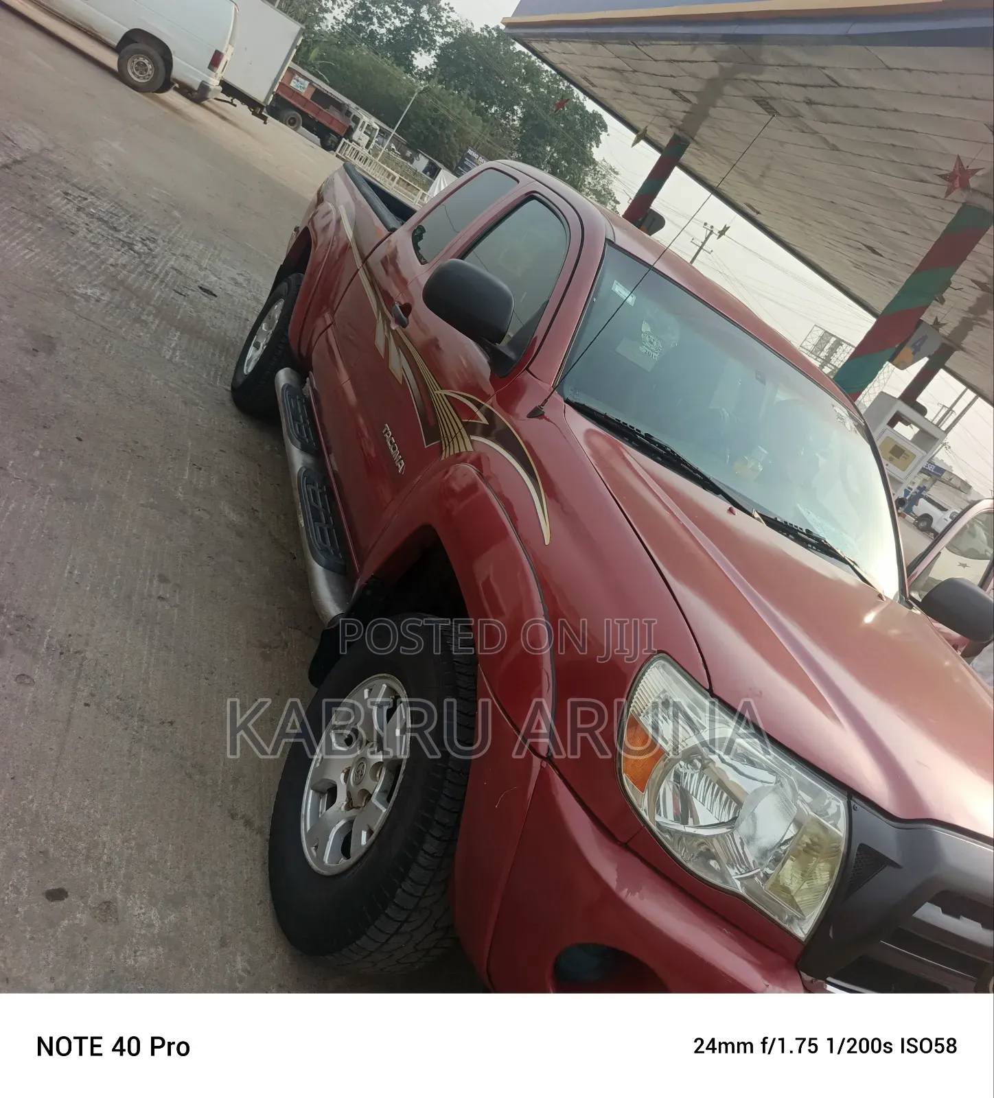 Toyota Tacoma 2005 Red