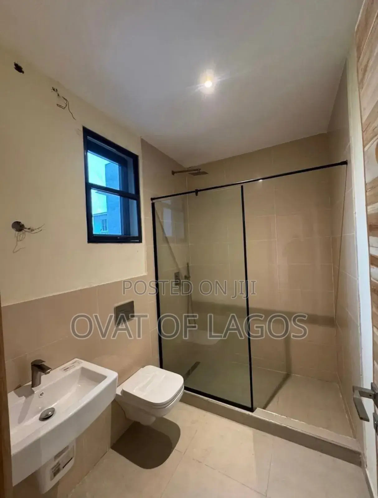 2bdrm Apartment in Lekki Phase 1 for sale