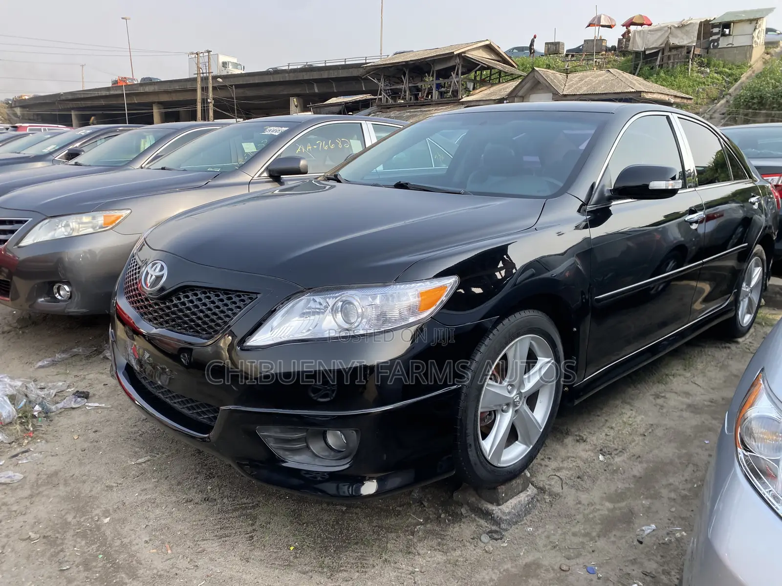 Toyota Camry SE V6 4dr Sedan (3.5L 6cyl 6AM) 2010 Black