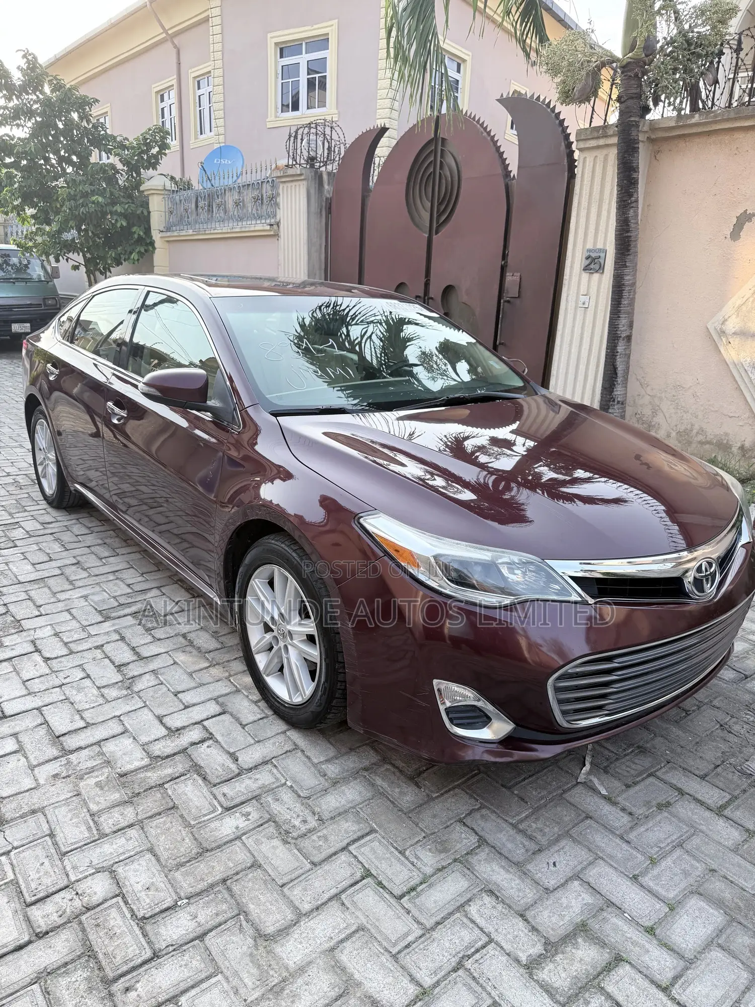 Toyota Avalon XLE 4dr Sedan (3.5L 6cyl 6A) 2014 Burgundy