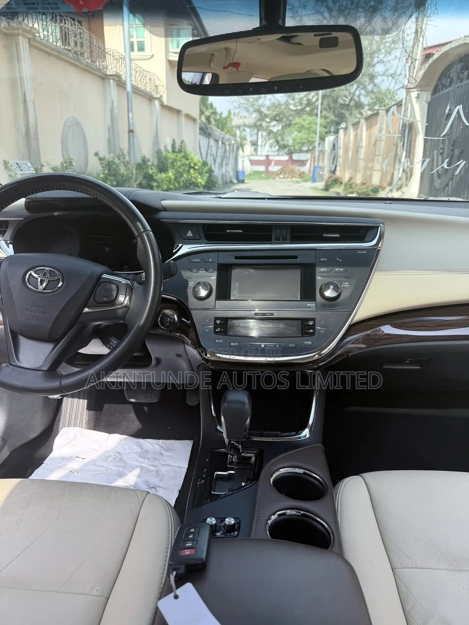 Toyota Avalon XLE 4dr Sedan (3.5L 6cyl 6A) 2014 Burgundy