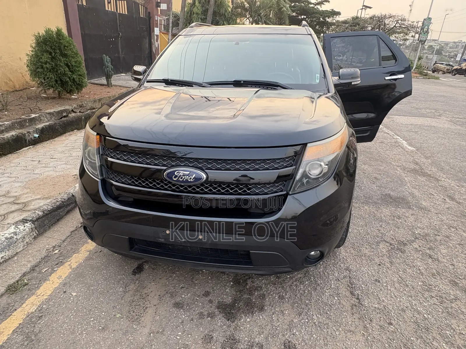 Ford Explorer Limited 4dr SUV AWD (3.5L 6cyl 6A) 2014 Black